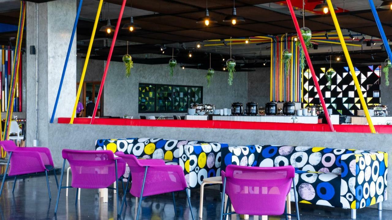 Play Phala Beach Rayong Ban Chang  Exterior foto