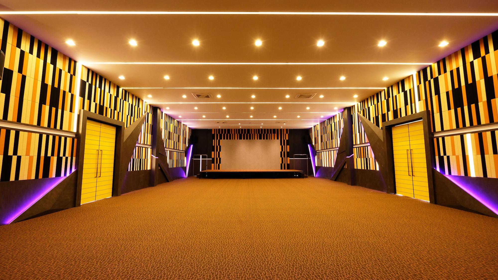 Play Phala Beach Rayong Ban Chang  Exterior foto