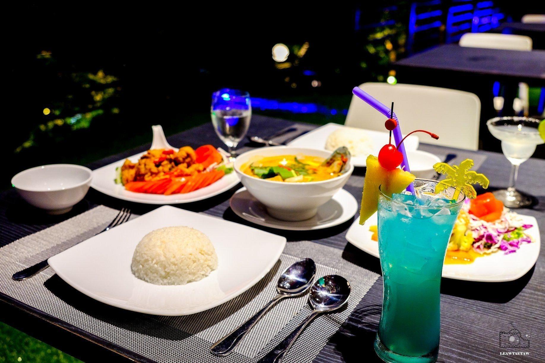 Play Phala Beach Rayong Ban Chang  Exterior foto