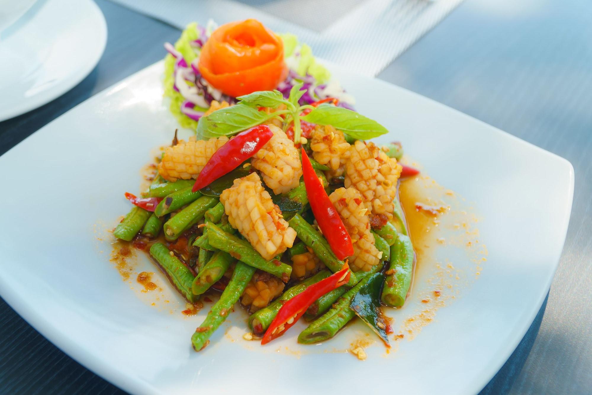 Play Phala Beach Rayong Ban Chang  Exterior foto